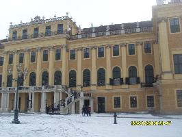 Шенбруннский дворец