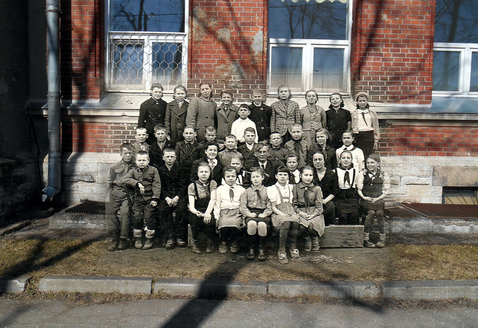 Первые послевоенные нарвские школьники 4 класс
