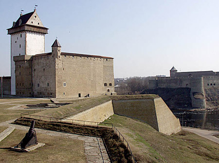 Юго-западный вид замка
