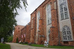 Часть собора занимает  музей Тартуского университета